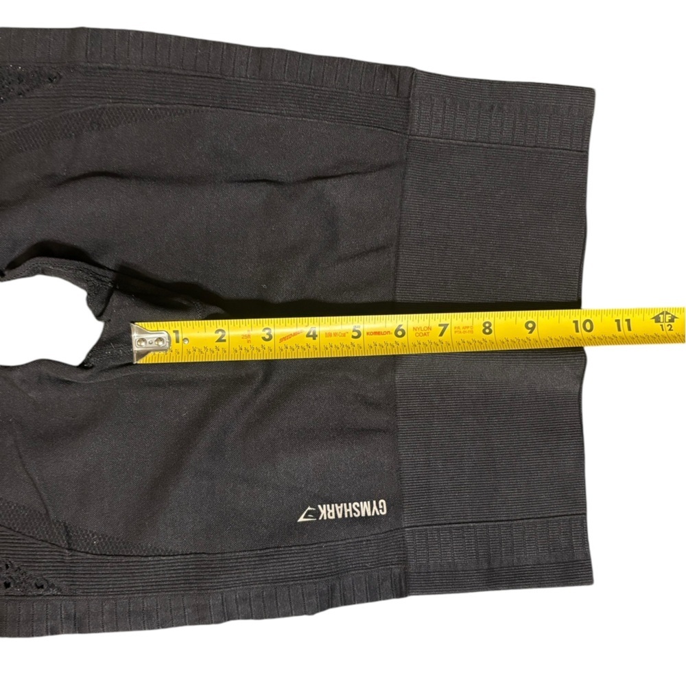Gymshark Black Leggings with Compression Fit size 24 - Picture 8 of 9